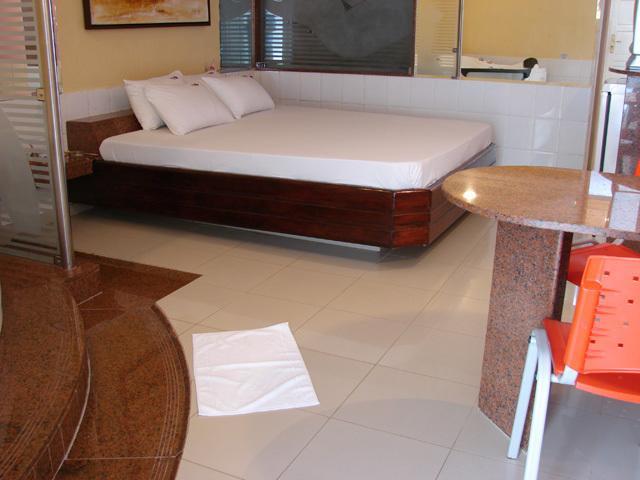 Tititi Motel (Adults Only) أوليندا الغرفة الصورة
