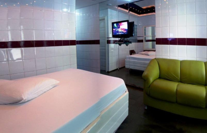 Tititi Motel (Adults Only) أوليندا الغرفة الصورة